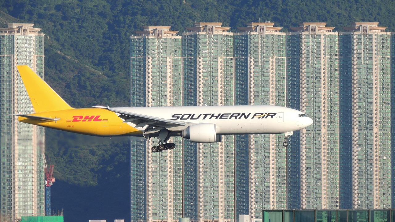 DHL國際空運(yùn)快遞飛機(jī)